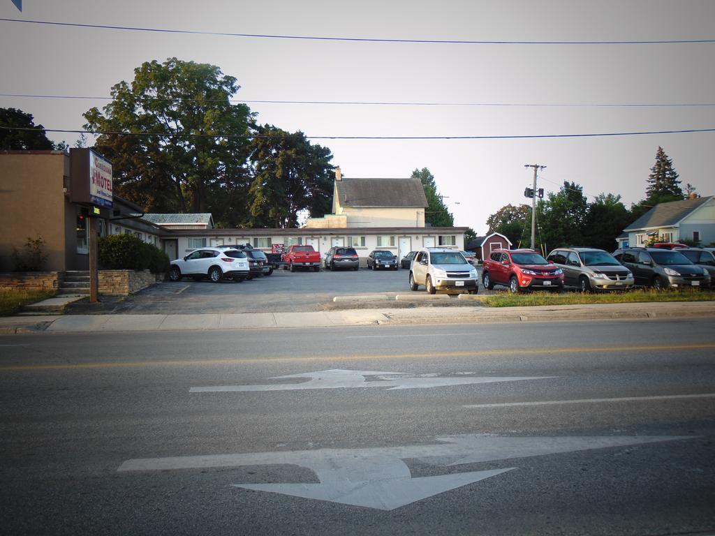 Canadiana Motel Hanover Exterior foto