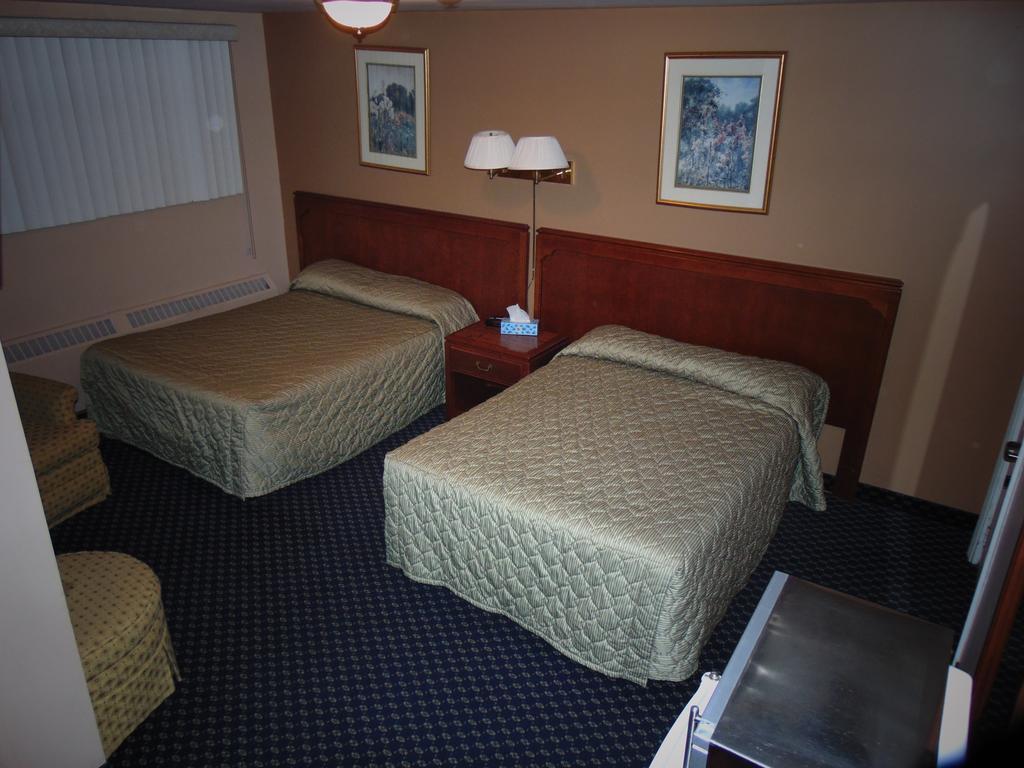 Canadiana Motel Hanover Exterior foto